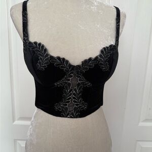 Elegant Black velvet and Lace Bustier Victoria’s Secret size 34B